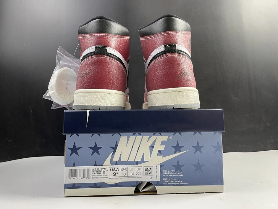Rep Jordan1 3636 Retro RelaxedFit DA2728- Room Chicago Trophy 1013